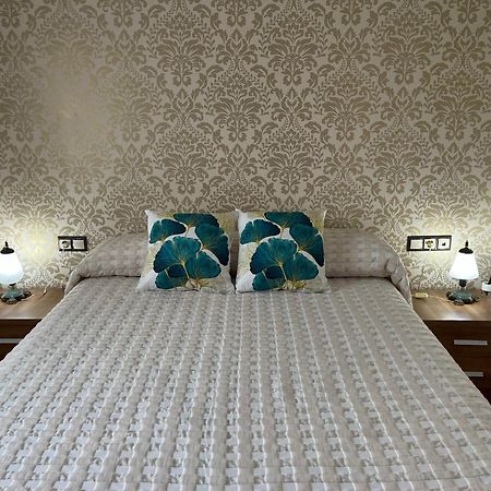 Hostal Solymar San Francisco  المظهر الخارجي الصورة